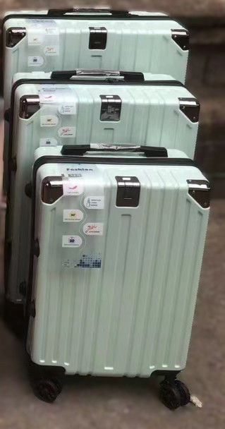 Novo design 20 polegadas Business Embarque Case ABS Alumínio Frame Maleta PC bagagem de viagem com gancho escondido