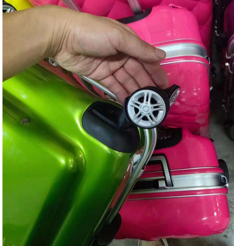 Smart Carry On Baggage Laptop Top Stand Bolsas de viagem Roupas com carrinho Bolsas escolares Pacotes Carrinhos de rodas