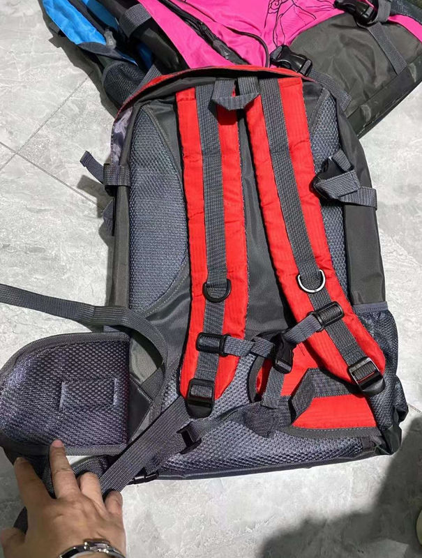Moda Marca de luxo Homens Mulheres Mochila de computador portátil Computador notebook Bolsa escolar Grande armazenamento Bolsas de viagem casuais Unisex