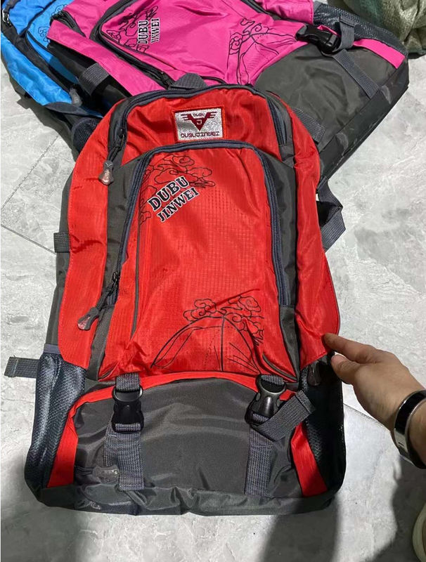 Moda Marca de luxo Homens Mulheres Mochila de computador portátil Computador notebook Bolsa escolar Grande armazenamento Bolsas de viagem casuais Unisex