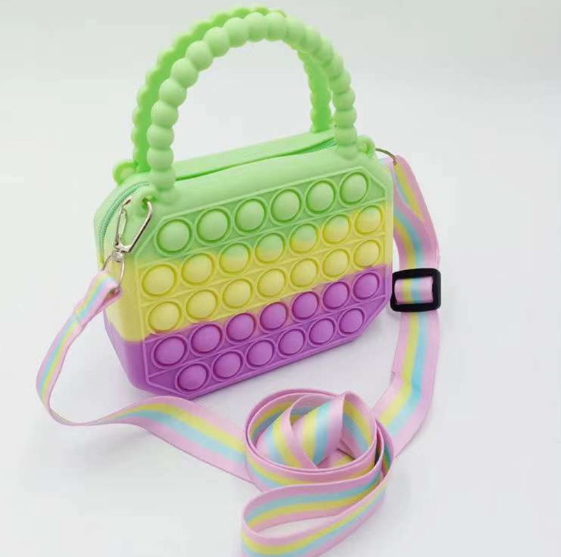 Fábrica direta Octagonal Arco-íris Cores Bolsa de moedas de silicone Espremimento flexível com fecho e bolsa de bolso Cadeia Bolsa de moedas