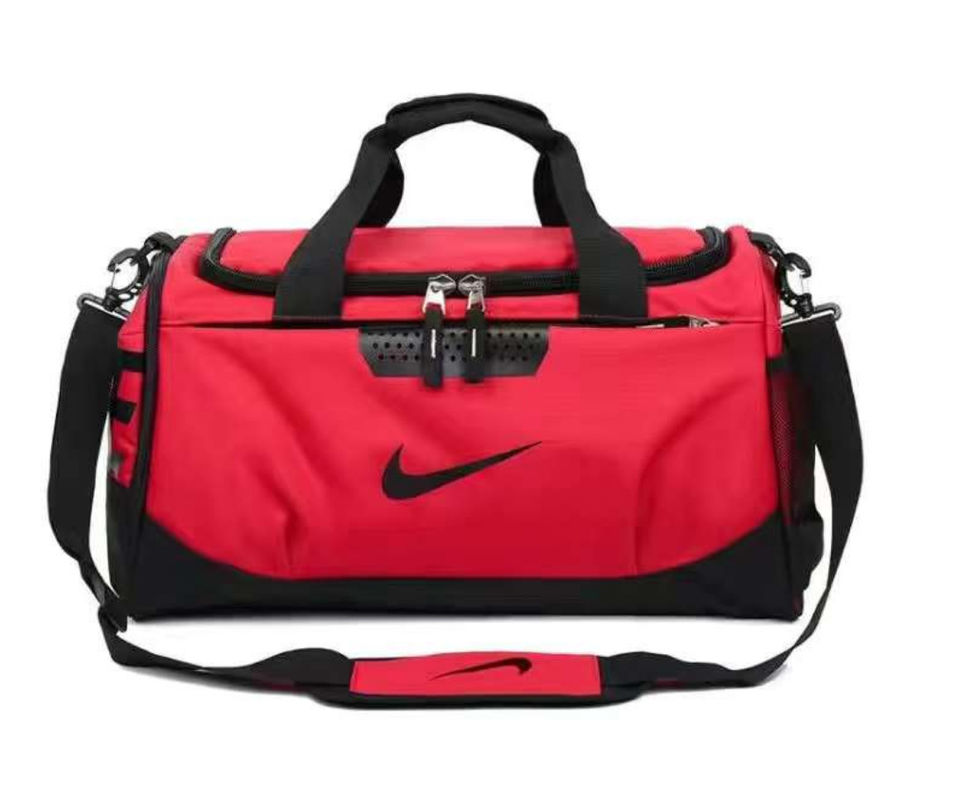 Saco de desporto de grande capacidade para desporto ao ar livre Nova tendência de moda ombro curto de viagem de lazer Saco de viagem portátil