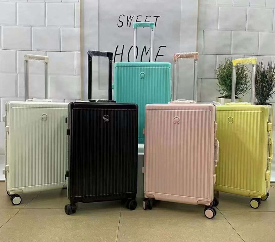 Multicolor Tipo de fecho de fechadura Leve Durável Hardshell 4-Wheel Spinner Cabine Tamanho Maleta de viagem