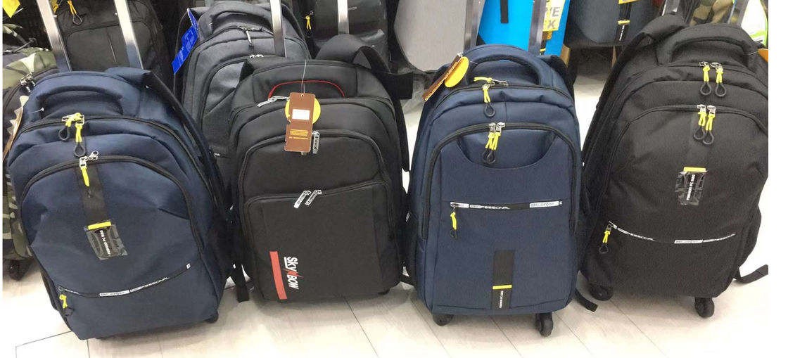 Mochila de ginástica personalizada à prova d'água para viagens escolares Mochila portátil ao ar livre para mulheres Mochilas esportivas USB Casual