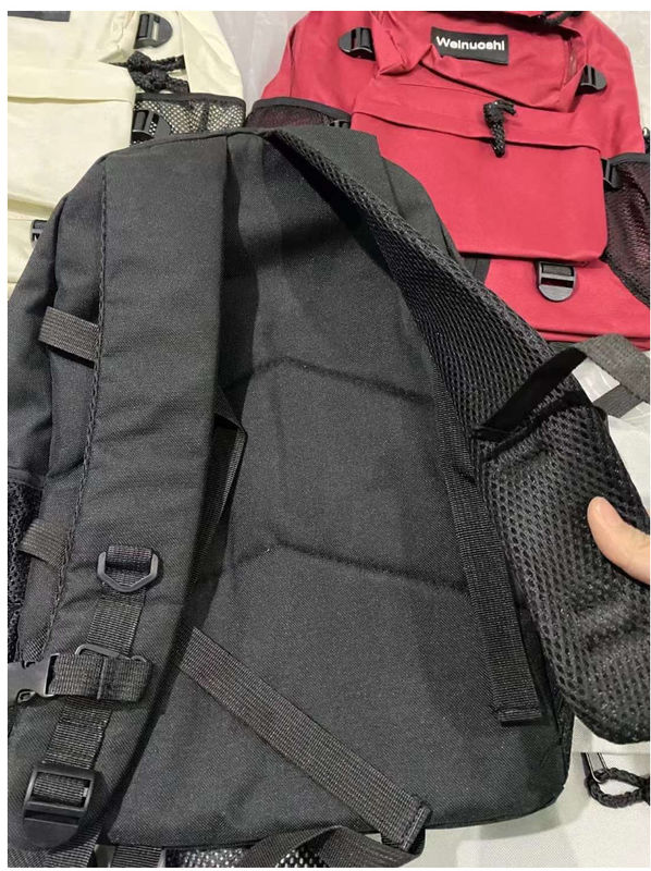 Mochilas de viagem Mochila à prova d'água Moda e causalidade com alça macia e cinto de ombro Mochila de cabine