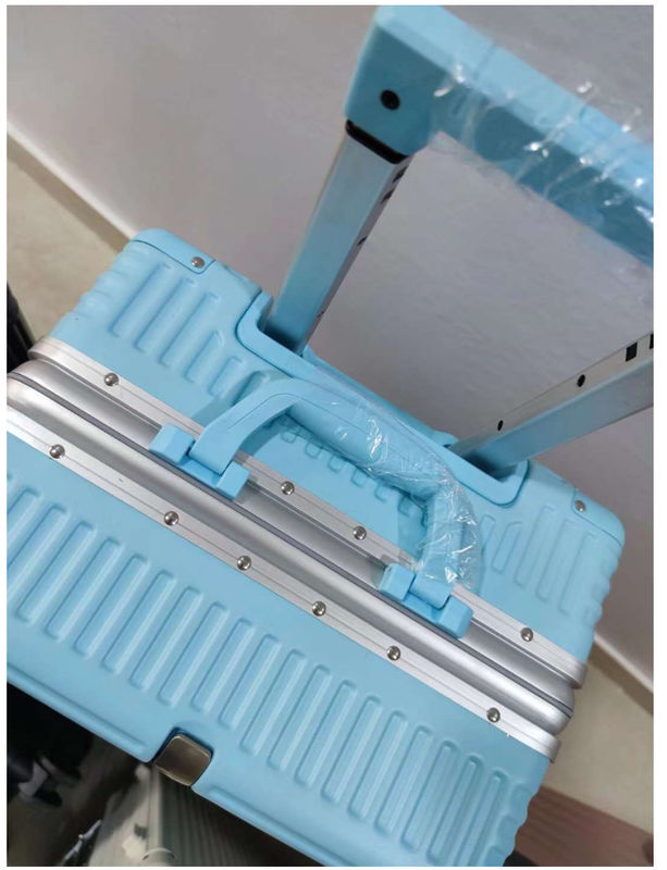 Estrutura de alumínio bagagem de estoque design de moda 6 cores alta capacidade venda quente 3 tamanhos ABS + PC material sem peso duro