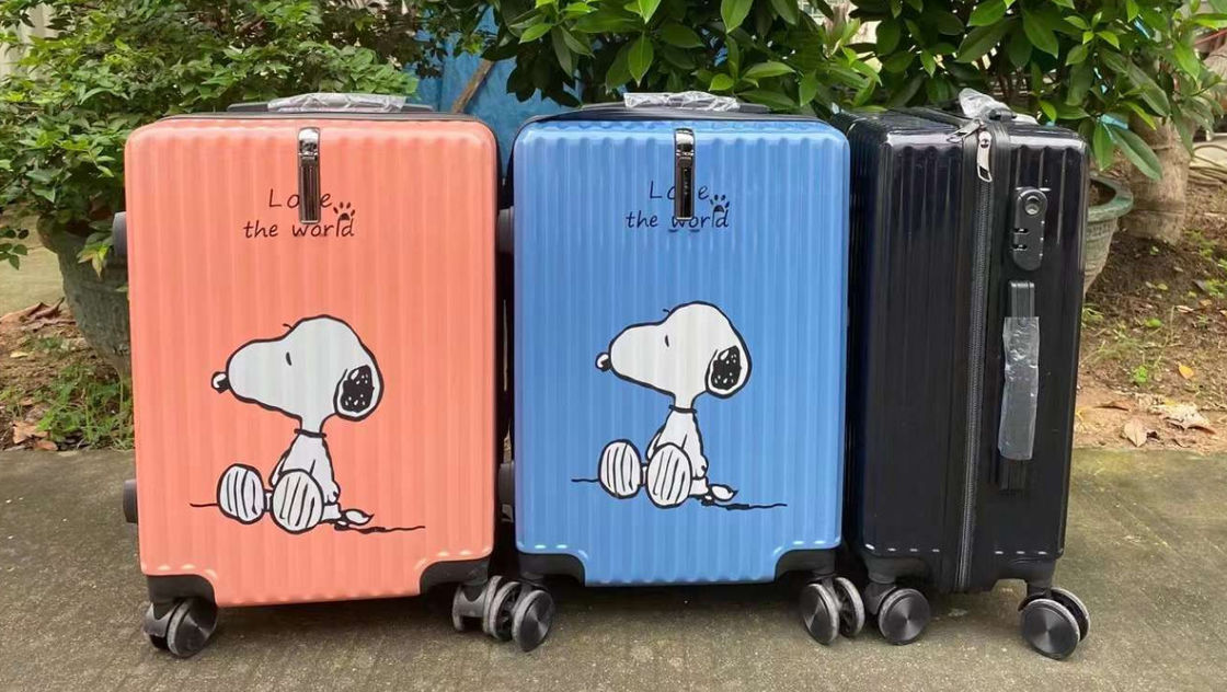 Popular Set de bagagem de viagem feminina Moderno 056 Nova bolsa desmontável com girador para crianças maleta de cartão